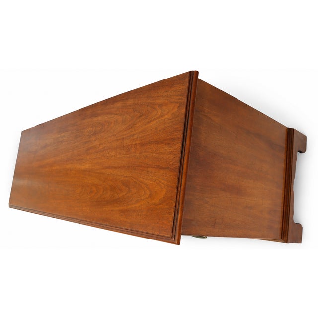 1970s 1970's Vintage Henredon Georgian-Style Mahogany Six-Drawer Dresser For Sale - Image 5 of 13