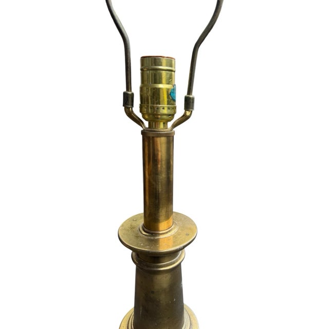 Vintage Heavy Solid Brass Table Lamp | Neoclassical Hollywood Regency Decor For Sale In Philadelphia - Image 6 of 13