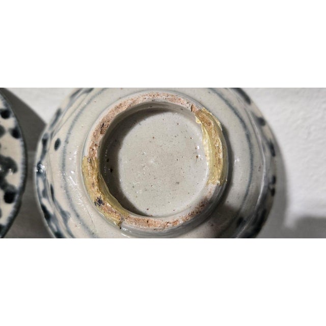 Gray Antique Vietnamese blue-and-white ceramic bowl (19th century), diameter 14.5 cm For Sale - Image 8 of 11