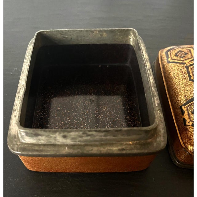 Antique Japanese Lacquered Incense Box Kobako Ex-Christie's For Sale - Image 12 of 13