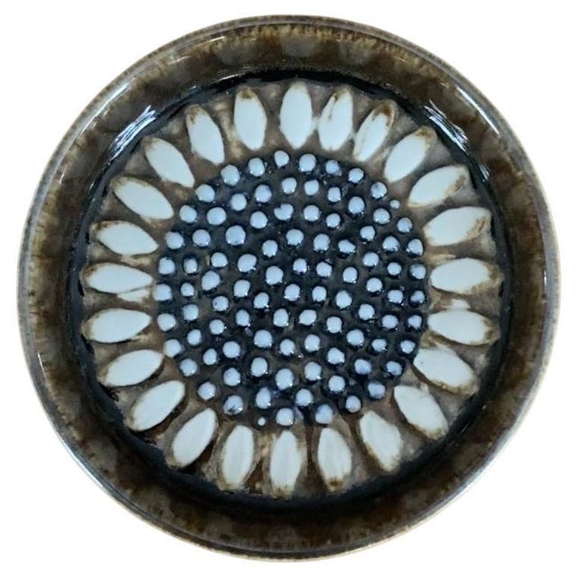 Handmade Sunflower Plate by Sylvia Leuchovius for Rörstrand Atelier, Sweden, 1971 For Sale - Image 6 of 6