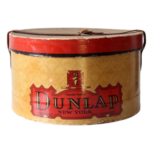 Vintage 1930s Dunlap New York Hat Box With Leather Strap For Sale