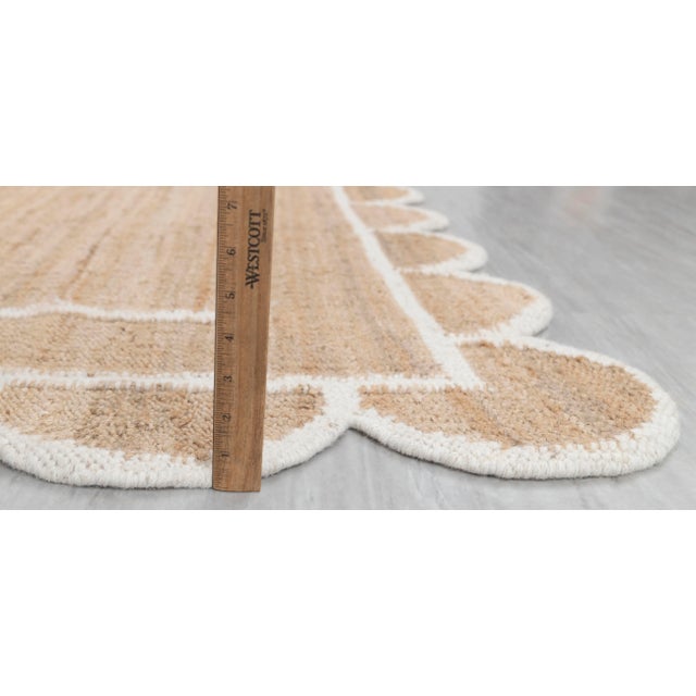 White White Jute Wool Premium Handwoven (Not Braided) Scalloped Rug 5x7 Ft. For Sale - Image 8 of 13