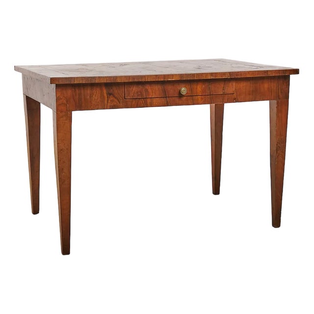 Neoclassical Desk Table in Veneer and Walnut For Sale