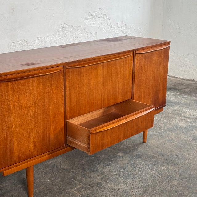 Mid-Century Modern Vintage Teak Sideboard, 1960s For Sale - Image 3 of 13