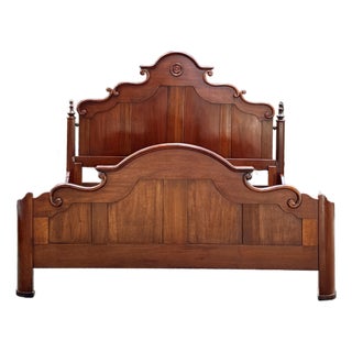 Late 20th Century Victorian Inspired Lexington “Vestiges” Mahogany Bed - King Size For Sale