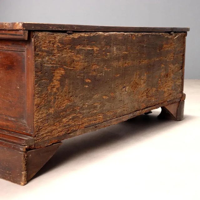Walnut Chest, Italy, 18th Century For Sale - Image 9 of 11
