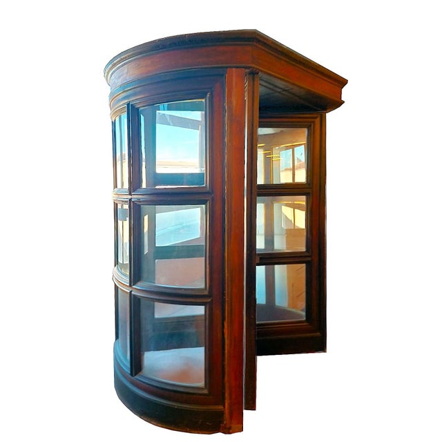 Hotel revolving door from the 1930s Revolving door in walnut wood with internal frames and brass handles, which when...