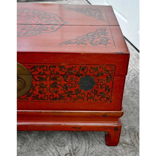 Antique Wood Trunk Table Vintage Chinese Red Lacquer Asian Stand Coffee For Sale - Image 11 of 12