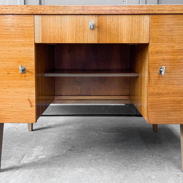 Mid-Century Modern Desk, 1960s For Sale - Image 16 of 18