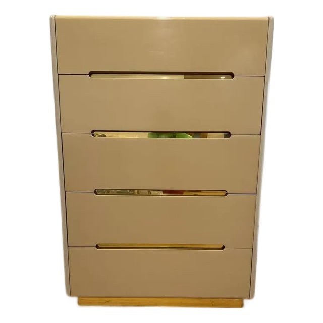 1980s Lane Tallboy Dresser – Postmodern 5-Drawer Chest - Cream Laminate For Sale