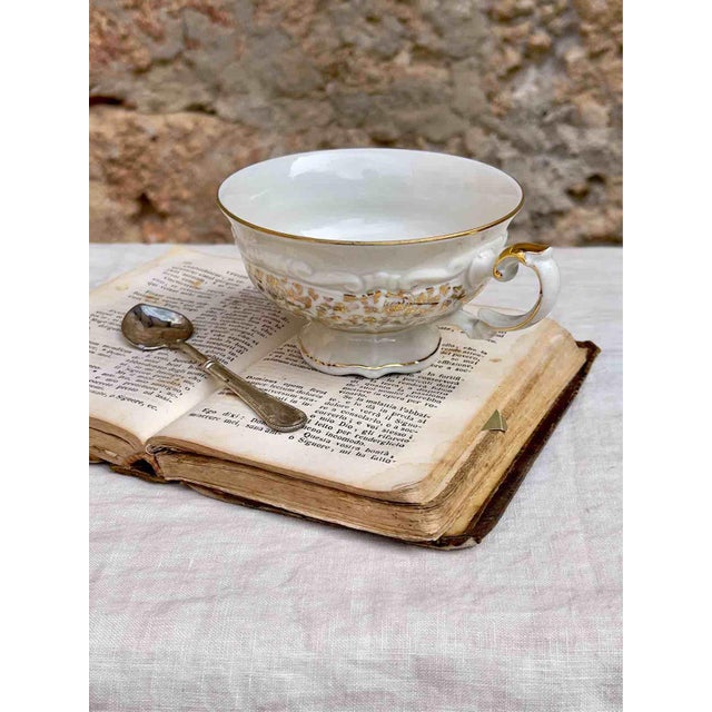 Gold Mid-Century Porcelain Tea Service by Johann Seltmann Vohenstrauß, Germany, 1950s, Set of 12 For Sale - Image 8 of 13