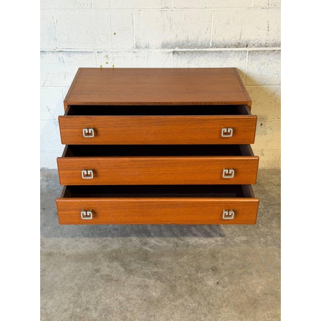 Teak 3 Drawer Dresser Chest on Tapered Legs Danish Mid-Century Modern 1960s For Sale - Image 11 of 12