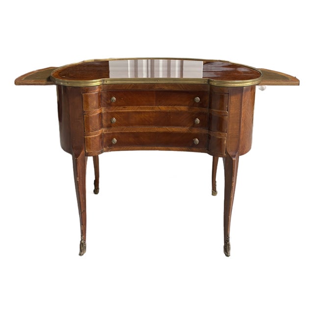 French Style Kidney Shaped Writing Table or Bureau Plat, 20th Century For Sale