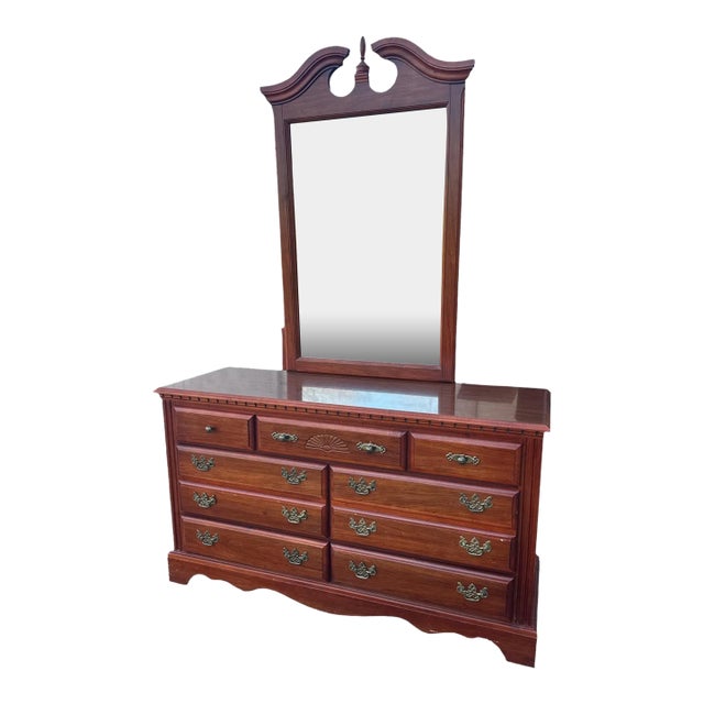 Broyhill Cherry Wood Georgian Dresser With Mirror Made in North Carolina For Sale
