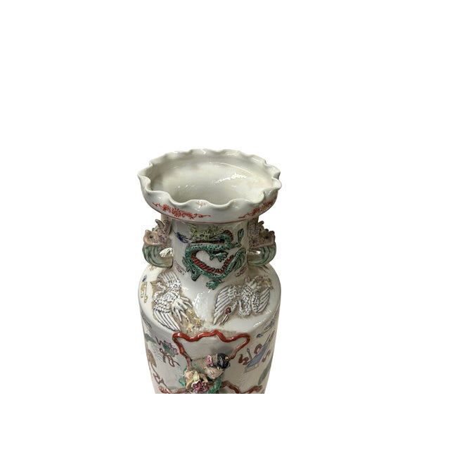 Hand Crafter Vintage Chinese White People Scenery Round Porcelain Vase For Sale In San Francisco - Image 6 of 7
