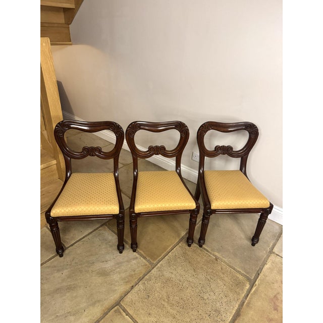 Fantastic quality set of six antique Regency mahogany dining chairs, having a fantastic quality set of six Regency dining...
