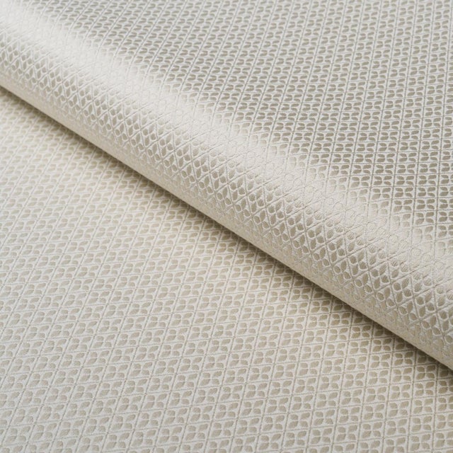 Traditional Schumacher Adams Damask Fabric In Ivory For Sale - Image 3 of 4