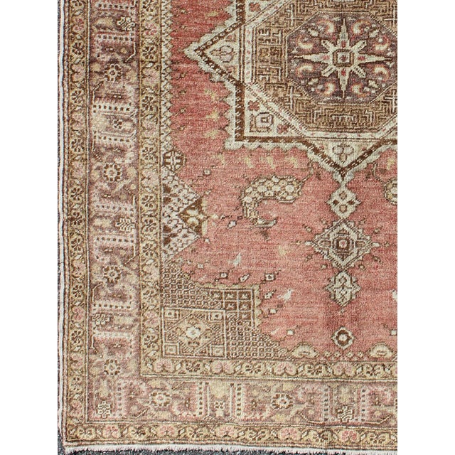 Vintage Turkish Oushak Rug With Geometric Star Medallion in Red, Ivory and Taupe For Sale - Image 4 of 7