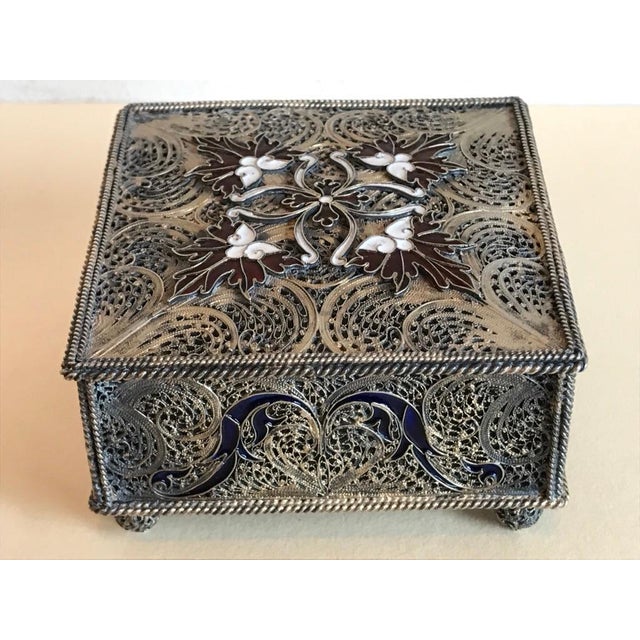 Early 20th Century Portuguese Silver Filigree and Enamel Box with Gold Wash For Sale - Image 5 of 12