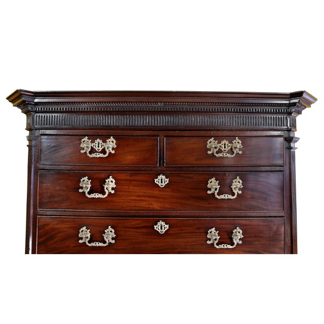 Brown George III Mahogany Chest on Chest For Sale - Image 8 of 13