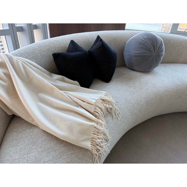 Ralph Lauren Home Ralph Lauren Home 100% Cashmere Throw in Cream With 4” Fringe For Sale - Image 4 of 6