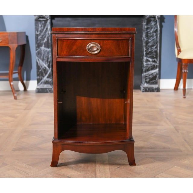 Traditional Mahogany One Drawer Night Stand For Sale - Image 3 of 9