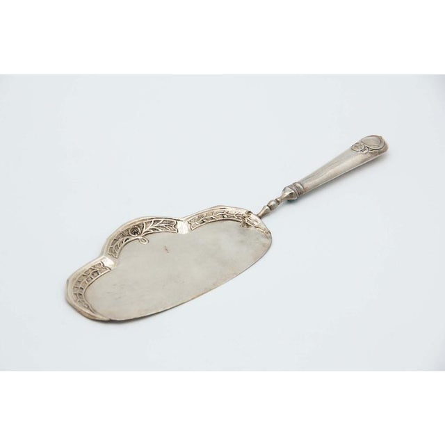 Silver Dessert Serving Spatula For Sale - Image 4 of 4