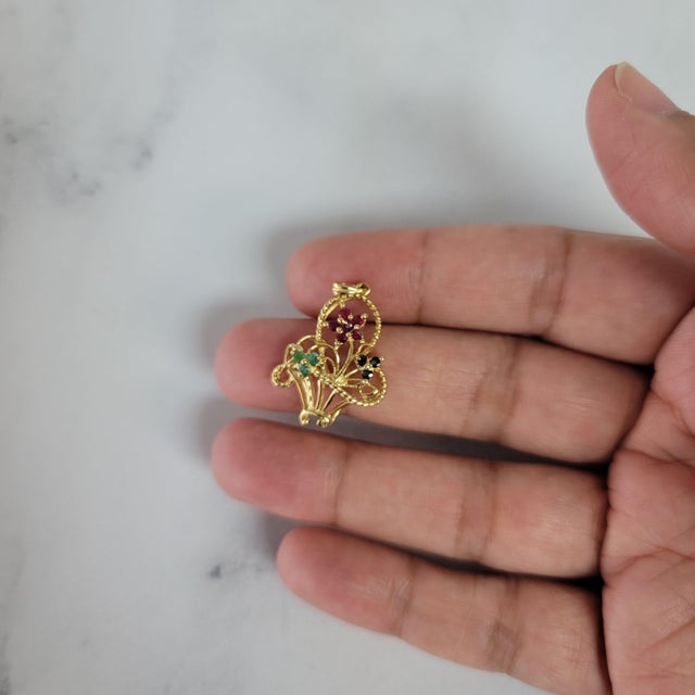 Emerald, Sapphire & Ruby Flower Basket Necklace 16" For Sale - Image 4 of 4