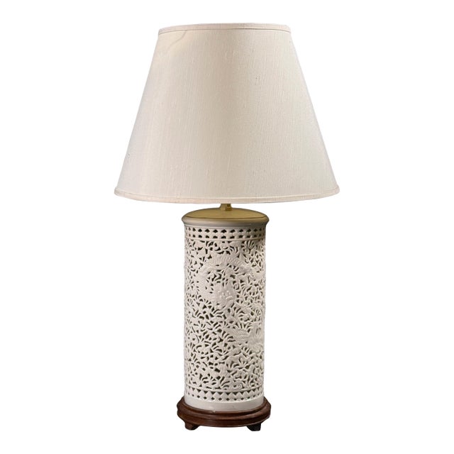 Vintage Chinese Blanc De Chine Reticulated Porcelain Table Lamp With Dragon and Phoenix, 1970s For Sale