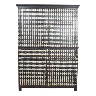 Early 19th Century English Harlequin Linen Cupboard For Sale