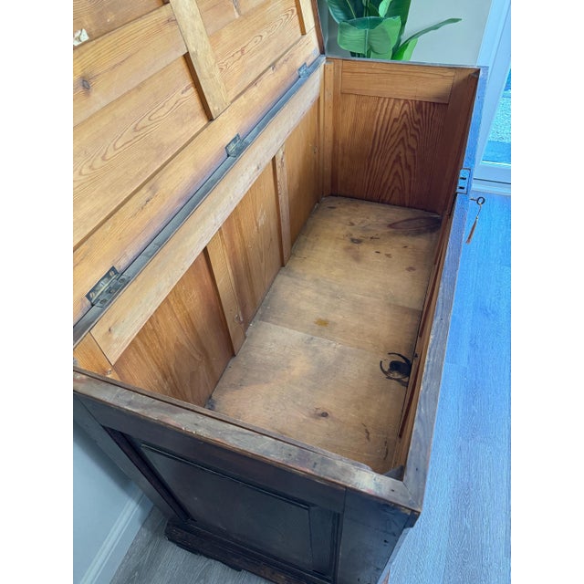 Wood Large Antique 19th Century Oak Dark Wood Blanket Box Chest Coffer with Key Rustic Farmhouse For Sale - Image 7 of 15
