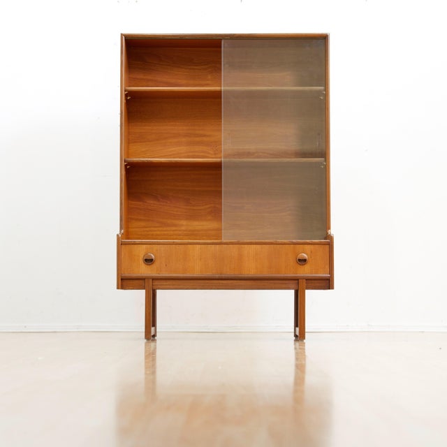 1960s Mid Century Teak China Display Cabinet by Turnidge of London For Sale - Image 5 of 10