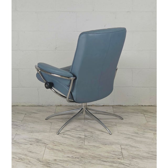 Early 21st Century Sparrow Blue Leather Ekornes Stressless Recliner For Sale - Image 5 of 9