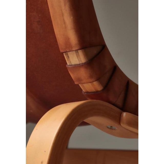 Scandinavian Modern Eva Lounge Chairs in Saddle Leather by Bruno Mathsson for Dux, 1970s, Set of 2 For Sale - Image 10 of 18