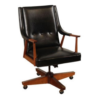 Mid-Century Modern Walnut & Black Naugahyde Office Desk Chair For Sale