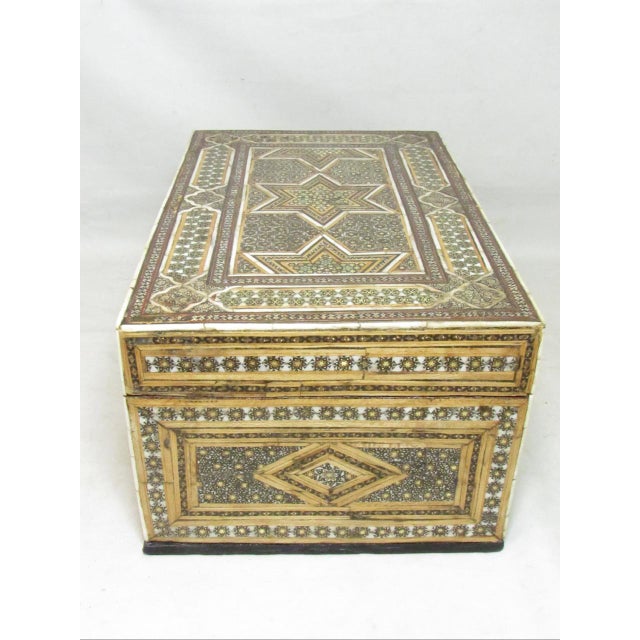 Early 19th Century Antique Persian Quajar Inlaid Micro Mosaic Box For Sale - Image 5 of 17