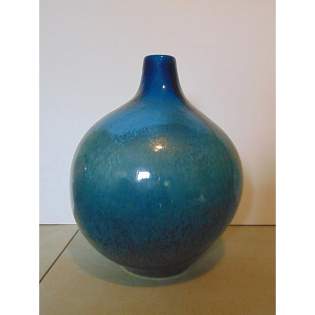 Mid-Century Bulbous Blue Art Glass Vase For Sale - Image 4 of 4