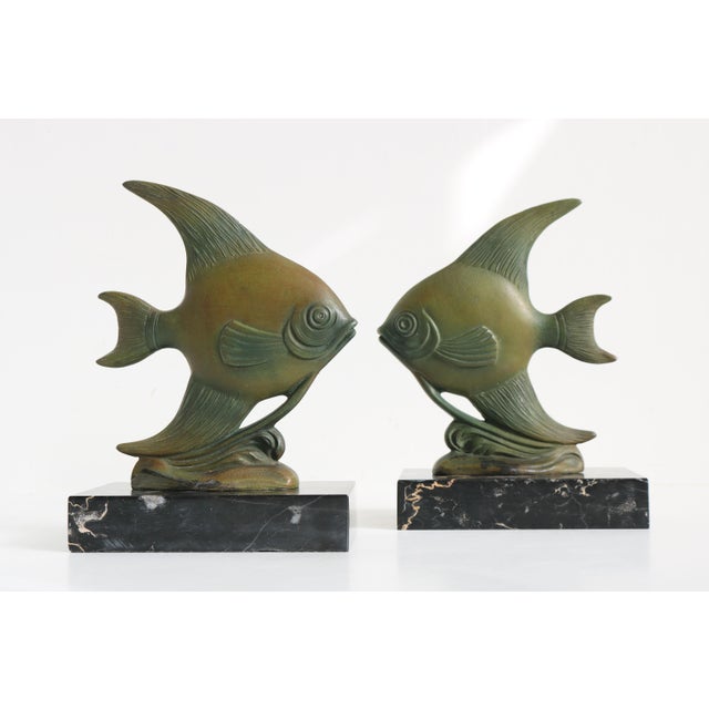 Antique Art Deco French Bookends Angelfish in Black Marble Spelter Moonfish, 1925, Set of 2 For Sale - Image 4 of 10