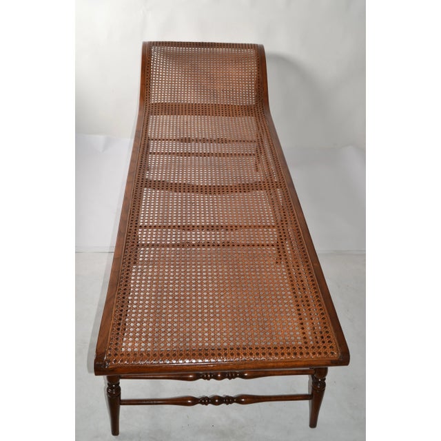 British Colonial Handwoven Cane Turned Wood Spindle Frame Chaise Lounge Daybed For Sale In Miami - Image 6 of 13