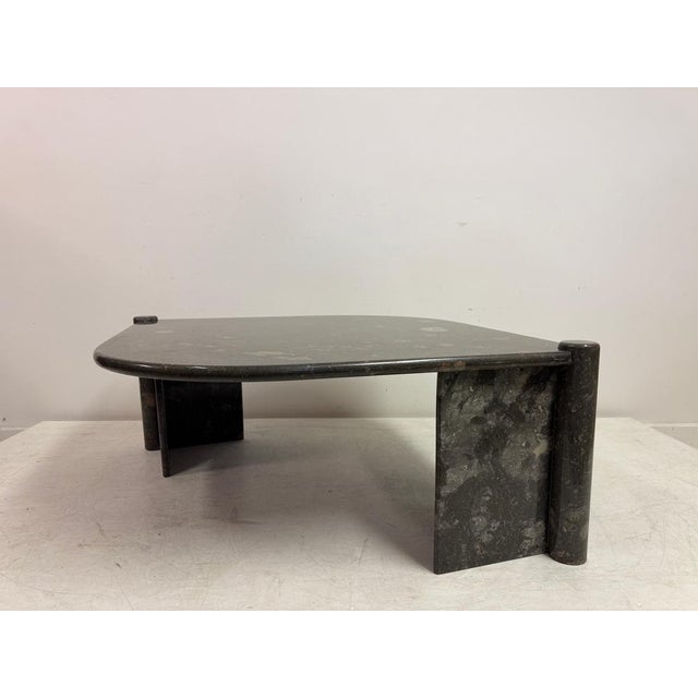 Stone Vintage Sculptural Eye Shaped Coffee Table in Fossil Marble, 1980s For Sale - Image 7 of 15