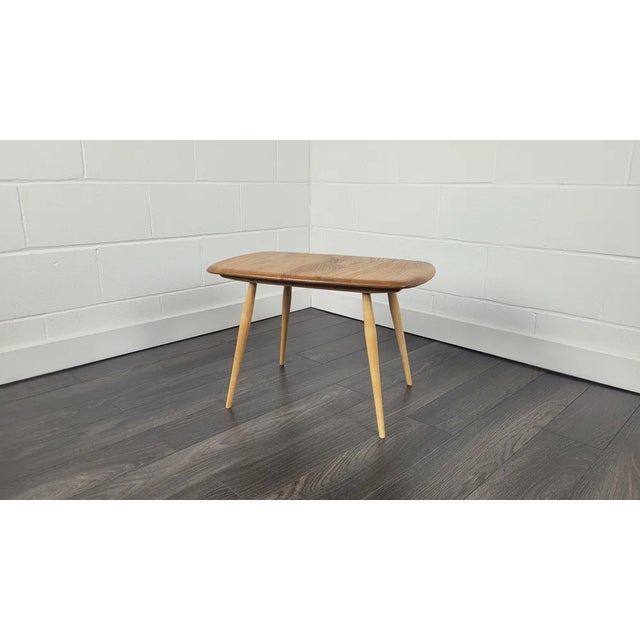 Vintage Coffee or Side Table attributed to Lucian Ercolani for Ercol, 1960s For Sale - Image 13 of 13