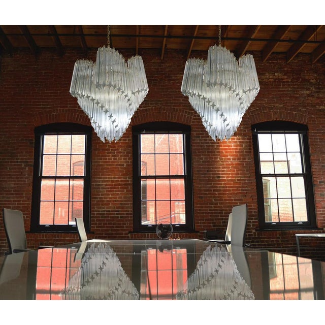 Italian Quadriedri Gold Metal Frame Murano Chandeliers, Set of 2 For Sale - Image 4 of 18