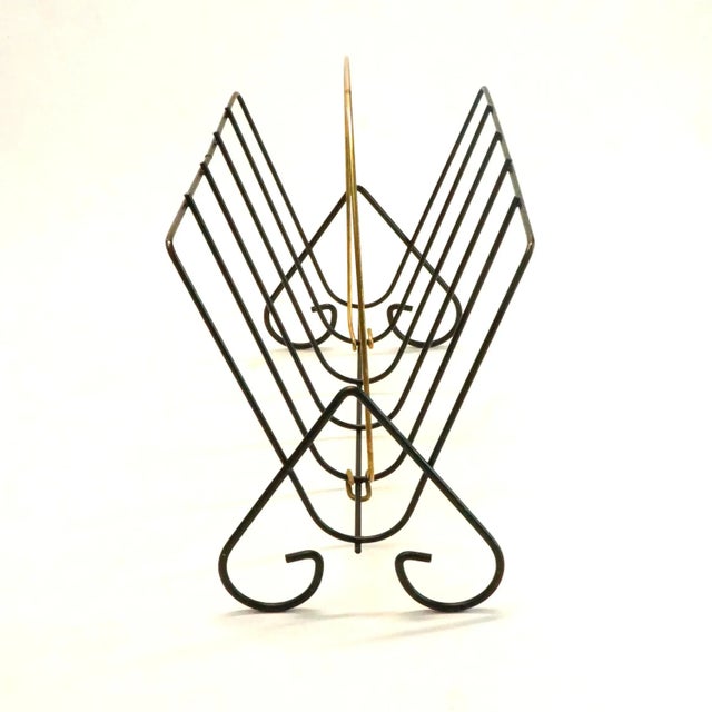 Vintage Mid-Century Modern Metal Wire Magazine Rack For Sale - Image 4 of 8