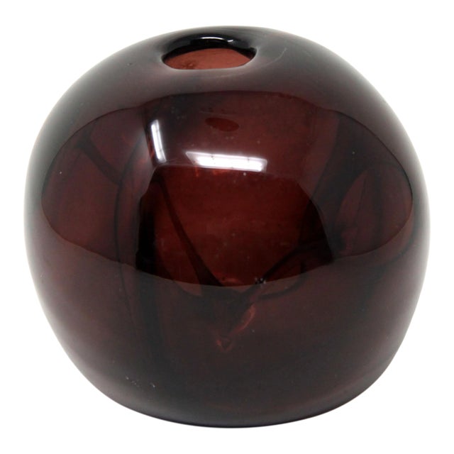 1972 Hand Blown Amethyst Art Glass Orb Vase For Sale