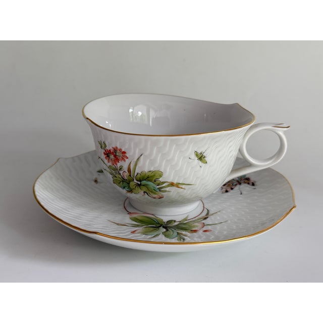 Form Wellenspiel with Relief Decor Summer Meadow Tea Cup with Saucer from Meissen, 1990s, Set of 2 For Sale - Image 10 of 10