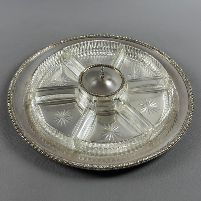 A sumptuous and rare table decoration for special occasions. This magnificent hors d'oeuvres tray (or modular cabaret...