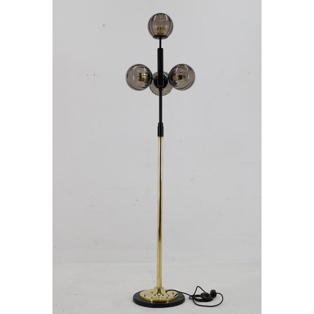 - made in Czechoslovakia 4 x E26-E27 bulbs - US wiring compatible Up to 250V (Europe/UK Standard).The wiring of this item...