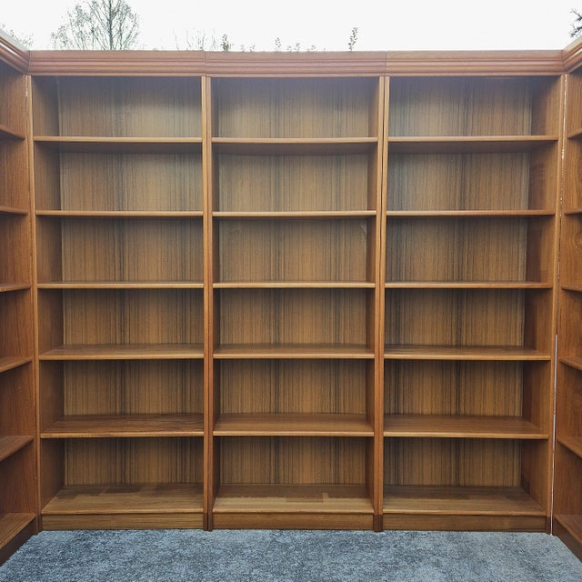 Domino 1970s Danish Modern Teak Library Book Shelves W/ Detachable Crown Moulding - Set of 7 For Sale - Image 4 of 10