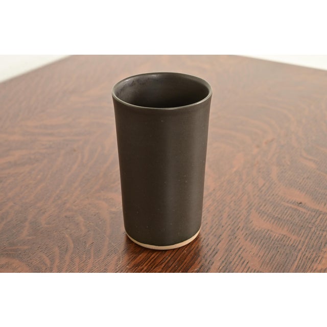 Marshall Studios 1960s Marshall Studios Mid-Century Modern Stoneware Pottery Tumbler or Vase For Sale - Image 4 of 10